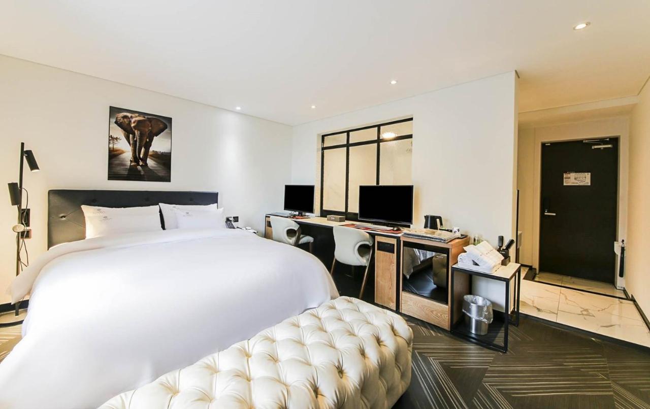 Kama Hotel Čondžu Exteriér fotografie